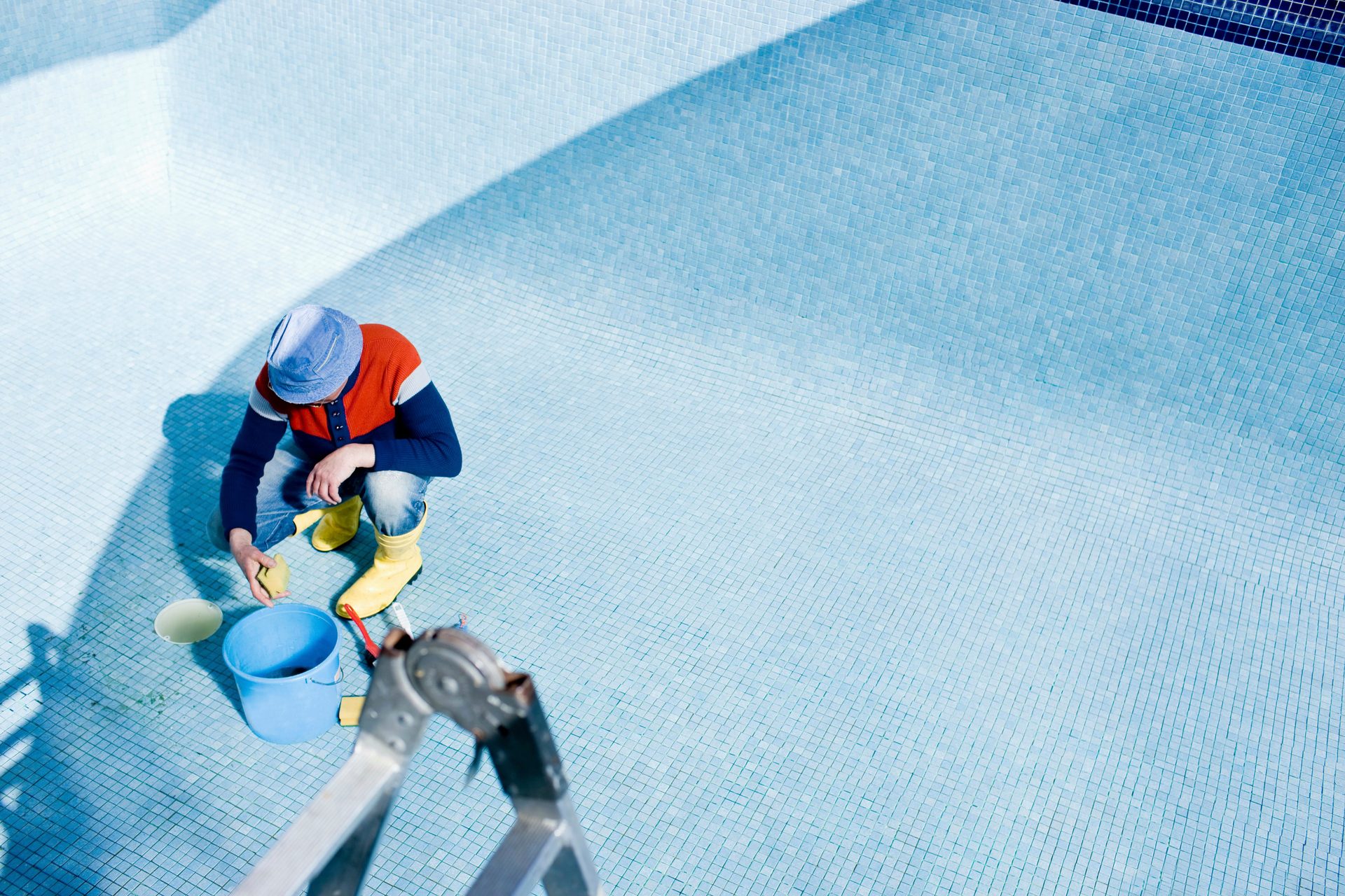 Green pool recovery and deep clean